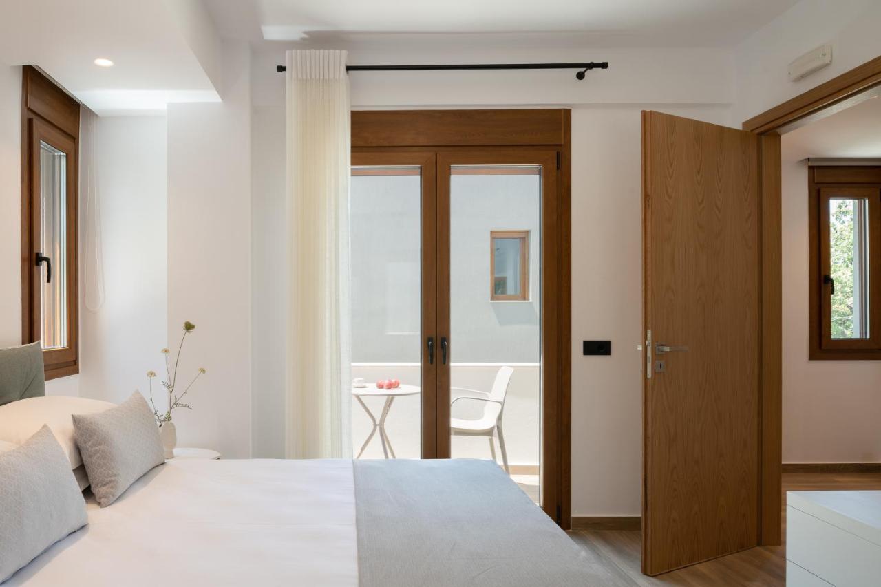 De Light Boutique Villas I II & III - Close To Rethymno, By Thinkvilla Atsipopoulo Екстер'єр фото